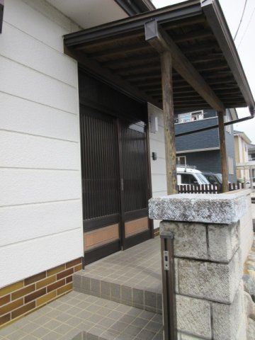 中古戸建　東松山市殿山町2-6（リフォーム住宅）の玄関
