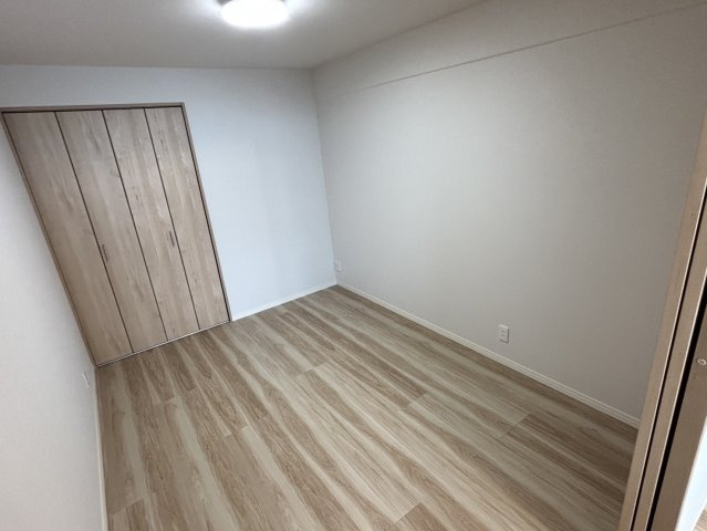 サーパス宇品の洋室