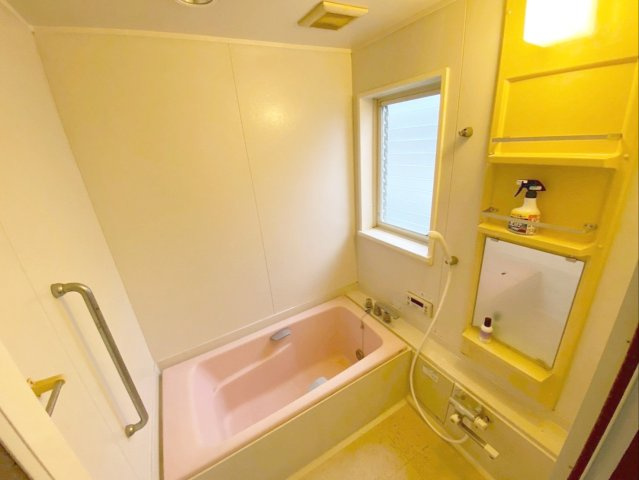 《オーナーチェンジ》福岡市東区雁の巣２丁目住宅付き店舗の浴室|【居住スペース】