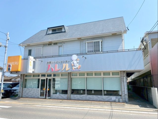 《オーナーチェンジ》福岡市東区雁の巣２丁目住宅付き店舗の外観|JR香椎線「雁の巣」駅まで徒歩約2分！駅近のオーナーチェンジ物件です！