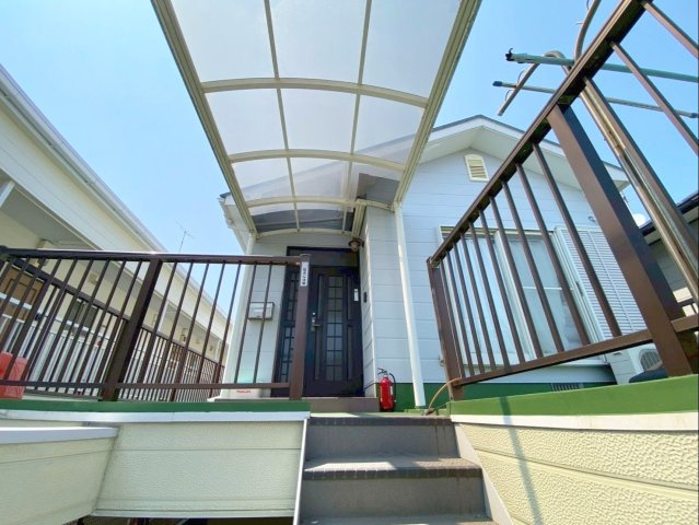 《オーナーチェンジ》福岡市東区雁の巣２丁目住宅付き店舗の外観|【居住スペース】