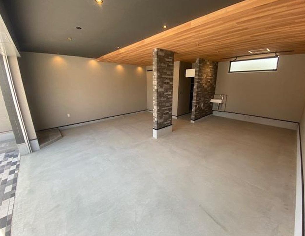 明石市大久保町大窪　ガレージハウス　2025年3月築の駐車場