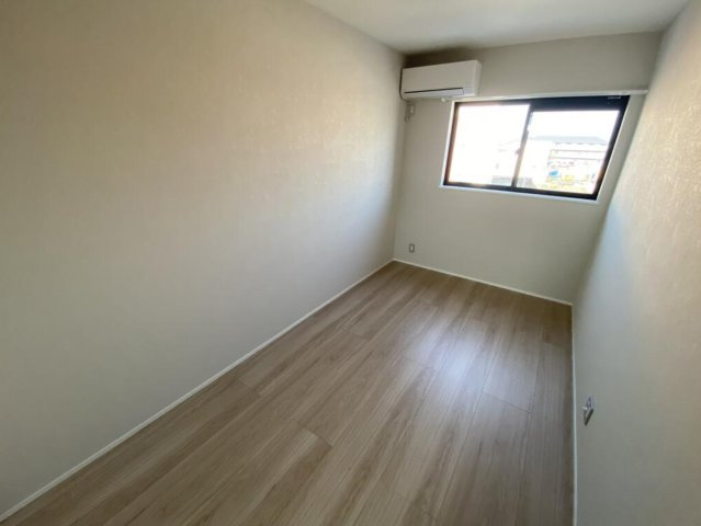 明石市大久保町大窪　ガレージハウス　2025年3月築の洋室