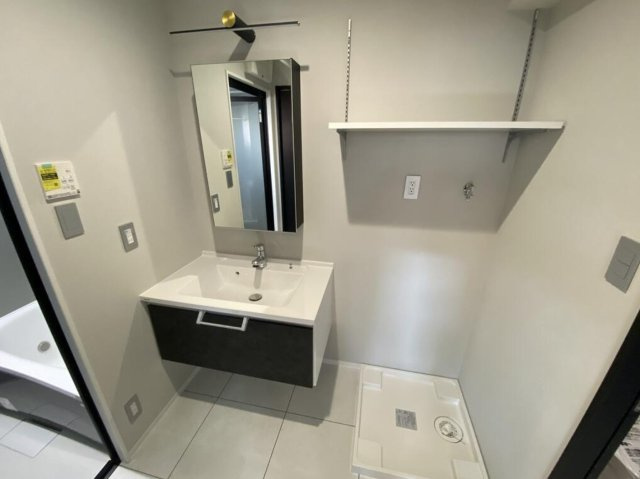 明石市大久保町大窪　ガレージハウス　2025年3月築の独立洗面台