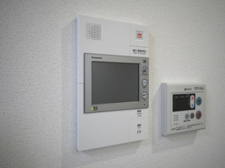 【セキュリティ】 | プレサンス天満橋ヴェルエラ | モニター付きインターホンです