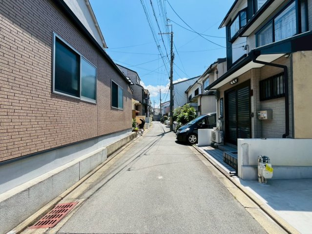 深草出羽屋敷町