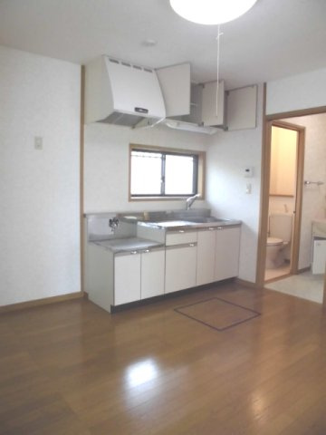 山口市七尾台の一戸建てのキッチン|キッチンです