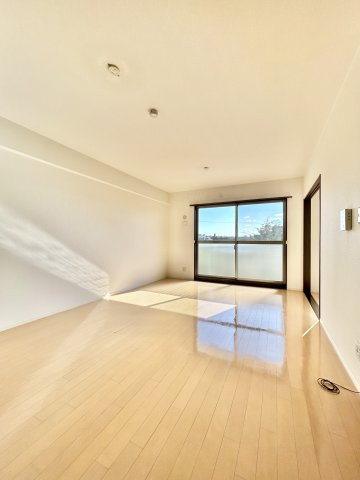 ヴァンベルデの寝室|同タイプイメージのため現況優先です。