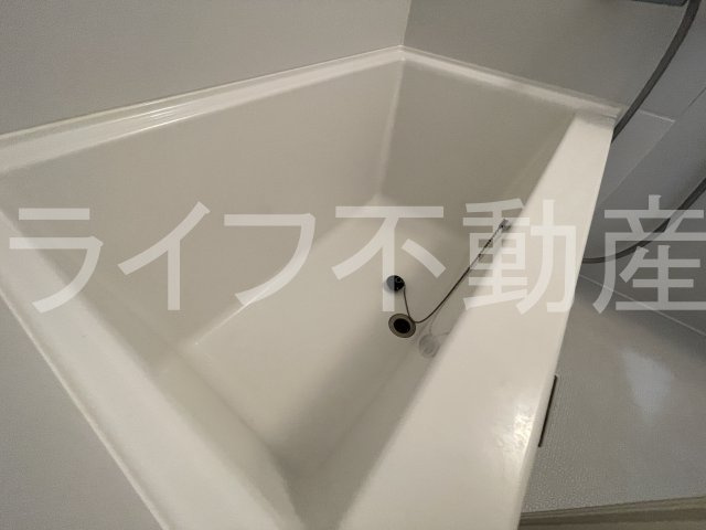 ダイワ高井田ビルの浴室|落ち着いた空間のお風呂です