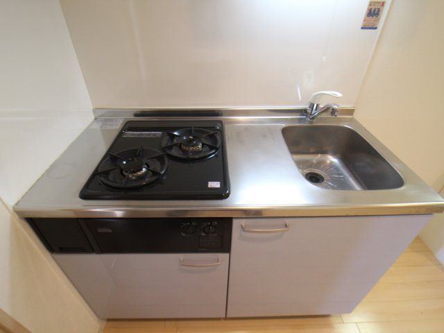 グランエクラ岸里のキッチン|お料理しやすいキッチンです