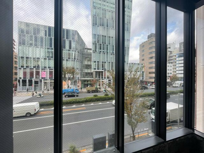 【外観パース】 | ＶＯＲＴ南青山ｍａｘｉｍ | 青山通り側窓面 