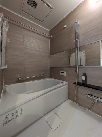 【浴室】 | 半身浴もゆっくり楽しめる広々浴室