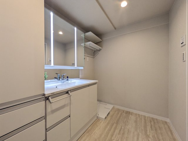 【独立洗面台】