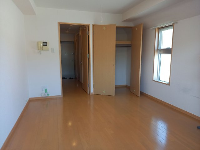 コンドミニアム六本松南の居間・リビング