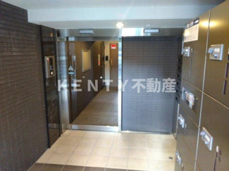 【エントランス】 | 建物の内部です