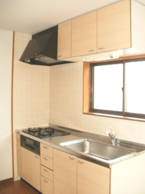 【キッチン】 | 藤井ハイツ南蔵王 | 吊り戸棚付キッチン　※写真はイメージです