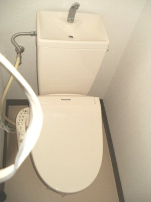 【トイレ】 | 藤井ハイツ南蔵王 | 温水洗浄暖房便座　※写真はイメージです