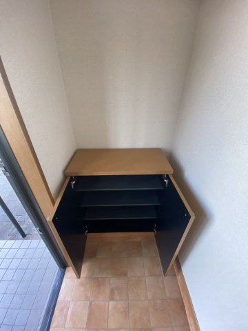 ヴェルシェ浄水Ｂの玄関