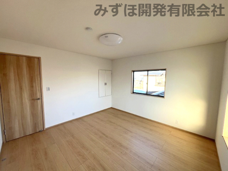 米沢市窪田町窪田1135-2の洋室|白壁が明るく、過ごしやすいお部屋になりました!!
