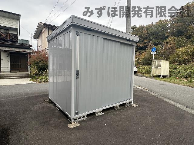 米沢市東1-14-1のその他|敷地内には倉庫もあり、季節物の収納も安心です◎