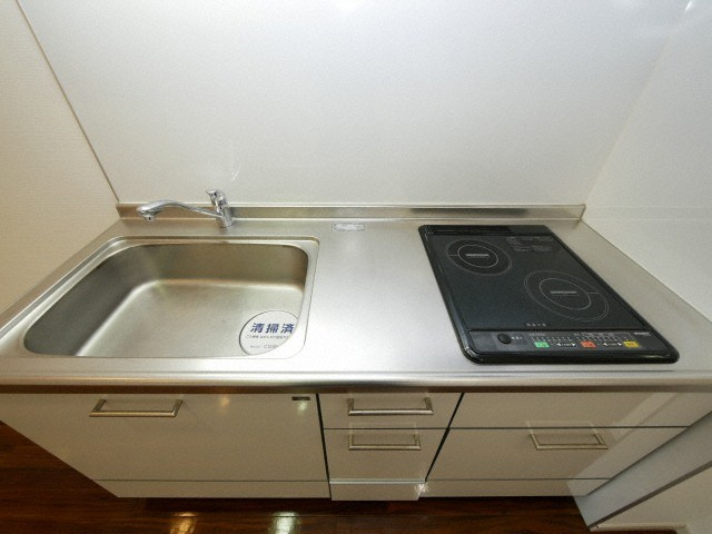 BRAVI新大阪のキッチン