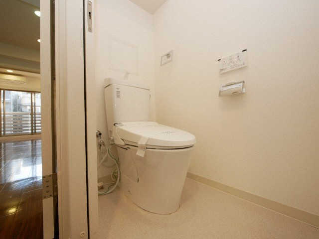 BRAVI新大阪のトイレ