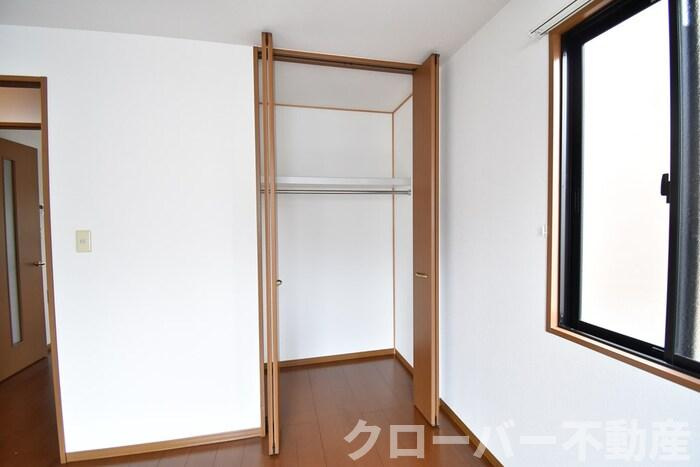 リビングタウン宇多津 A棟の収納|クローゼット