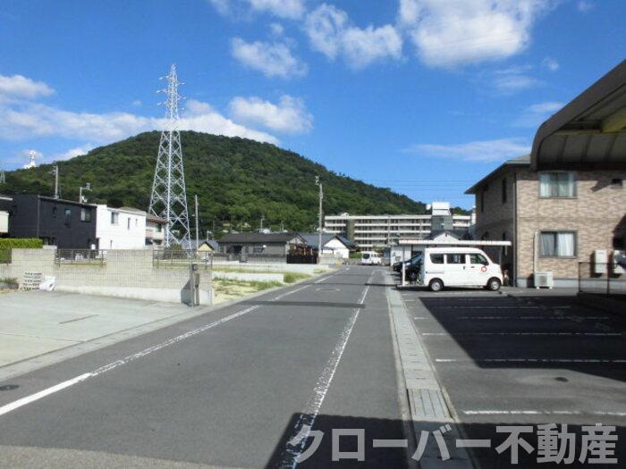 リビングタウン宇多津 A棟の駐車場|駐車場