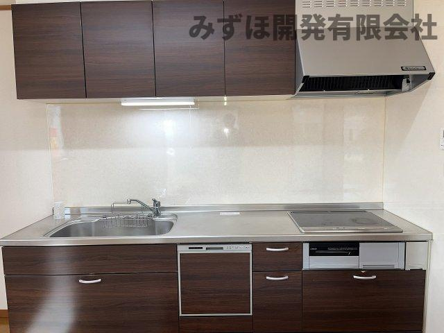 米沢市万世町牛森4150-31のキッチン|きれいなキッチンです