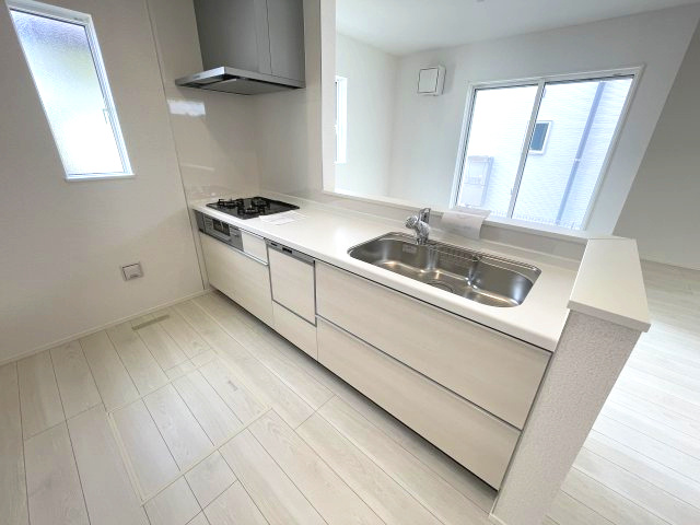 廿日市市阿品台3丁目　№35625のキッチン|白を基調とした
明るいキッチンです。