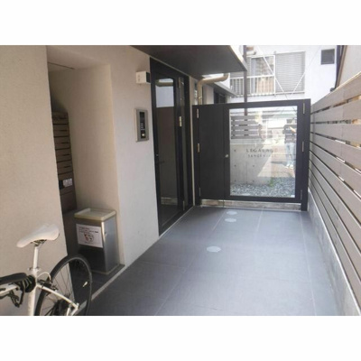 【エントランス】 | ＬＥＧＡＬＡＮＤ三軒茶屋