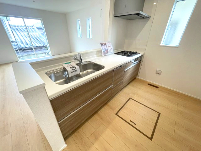 廿日市市阿品台3丁目　№35626のキッチン|リビング全体を見渡せる
対面式キッチンです。