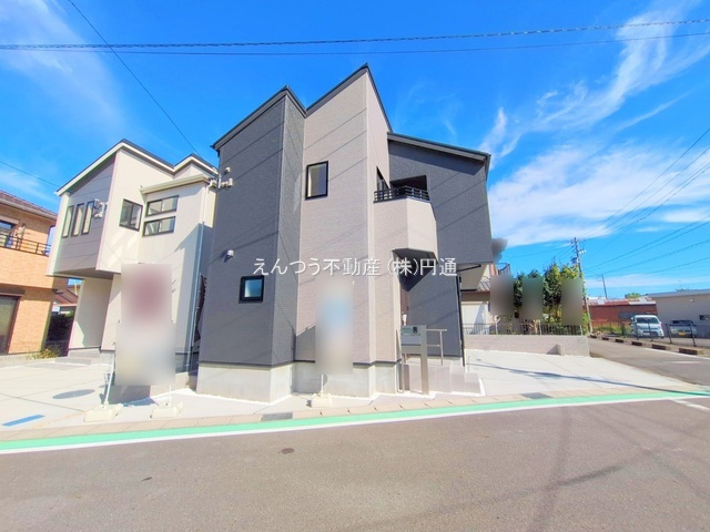 	ブルーミングガーデン上田楽町2期の前面道路含む現地写真