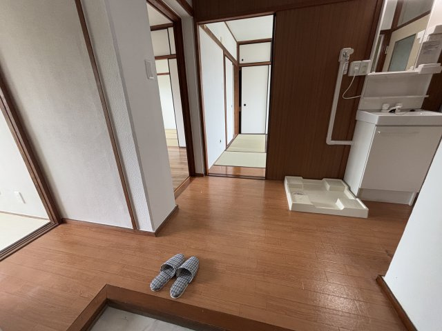 玄関前です。