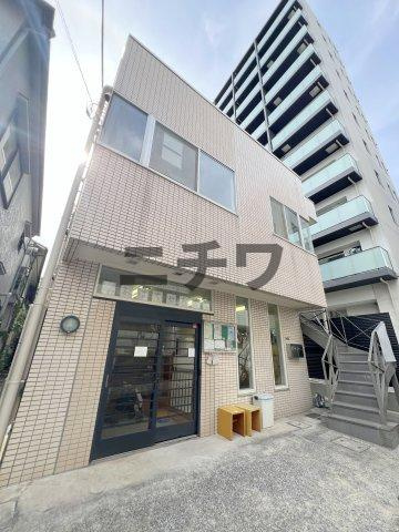 並木ビルのロビー|現地待ち合わせでのご案内も可能です