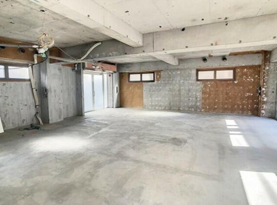 【駐車場】 | 部屋番号：１F |  