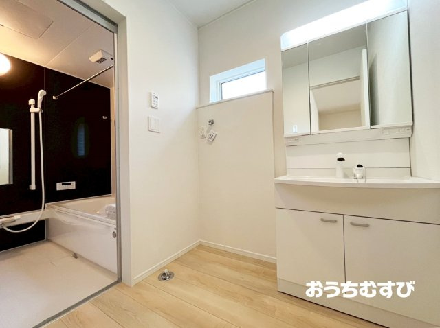 春日井市西高山町第2(全8棟)5号棟の独立洗面台