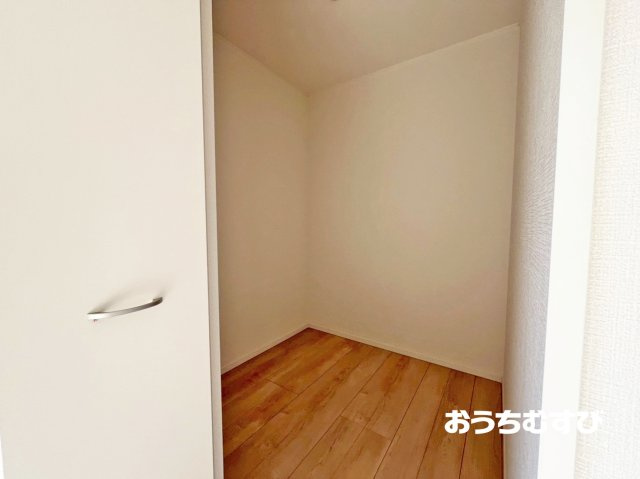 春日井市西高山町第2(全8棟)5号棟の収納