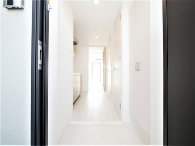 【玄関】 | エスリード新北野グランリンク | 収納もある玄関です