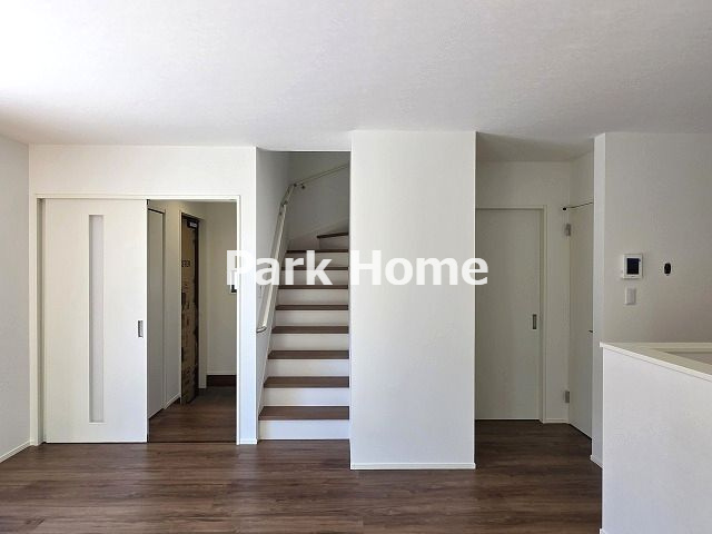 高知市瀬戸南町2丁目 ①　新築戸建ての居間・リビング|１F：15.2LDK