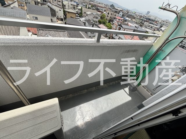 カーザ寿のバルコニー|落ち着いた時間を過ごせるバルコニーです