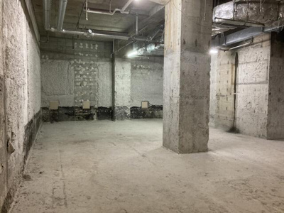 【駐車場】 | 赤坂月世界ビル |  