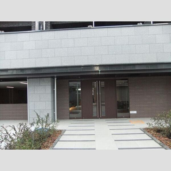 スワンズシティ梅田ウエストのエントランス