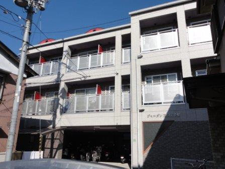ジャルダン三田5番館の外観