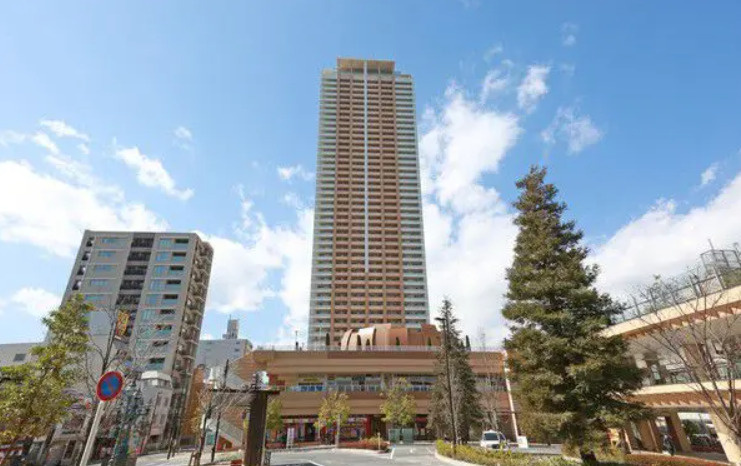 ザ・タワーズ・ウエスト