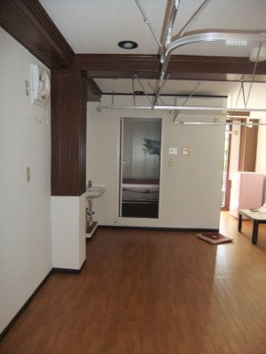 【居間・リビング】 | ホワイトプラザ　１階