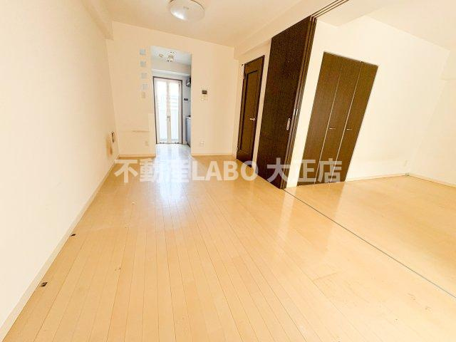 サムティ難波グレイスの居間・リビング