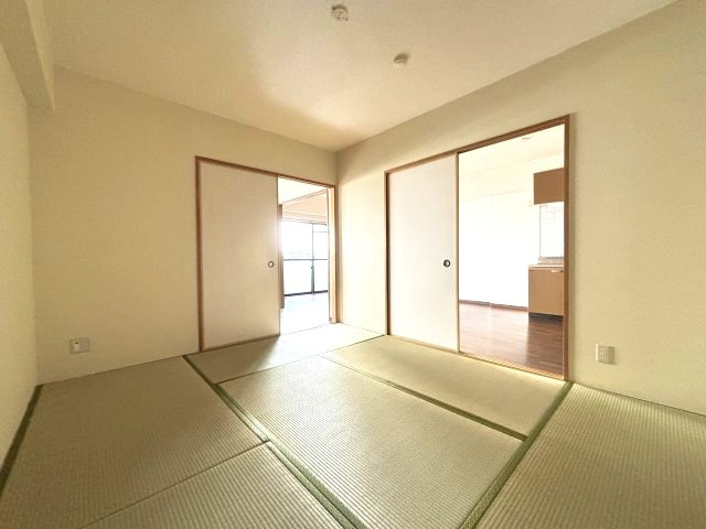 リーヴァ三日市の和室
