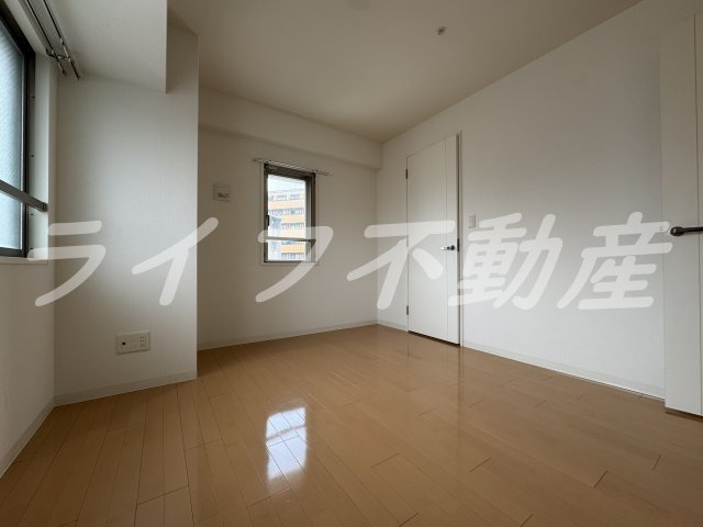 レジディア玉造の洋室|広々とした洋室です