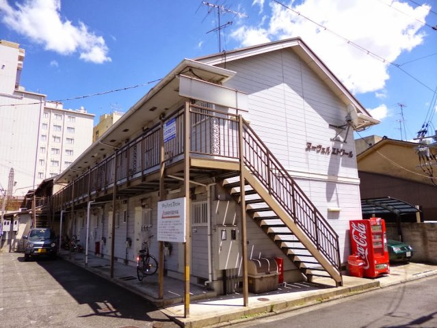 ヌーヴェルエトワールの外観